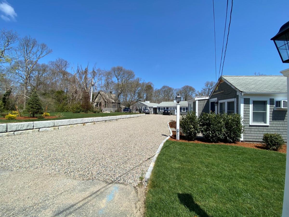 Cape Cod Wishing Well Harwich Port Exterior photo
