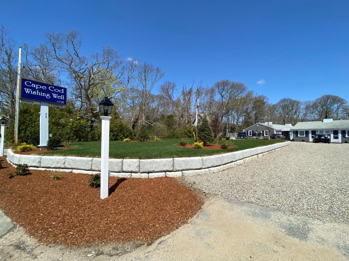 Cape Cod Wishing Well Harwich Port Exterior photo